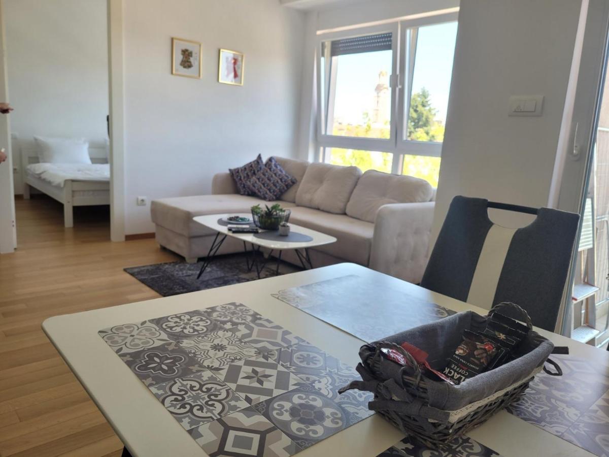 Apartmani Kastel Μπάνια Λούκα Εξωτερικό φωτογραφία