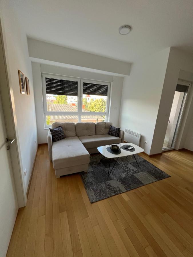 Apartmani Kastel Μπάνια Λούκα Εξωτερικό φωτογραφία
