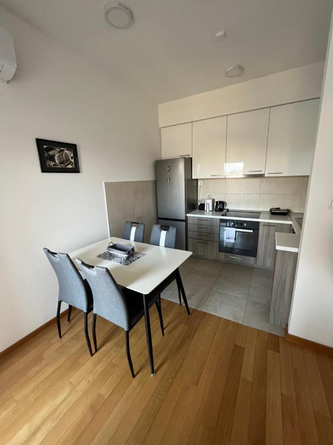 Apartmani Kastel Μπάνια Λούκα Εξωτερικό φωτογραφία