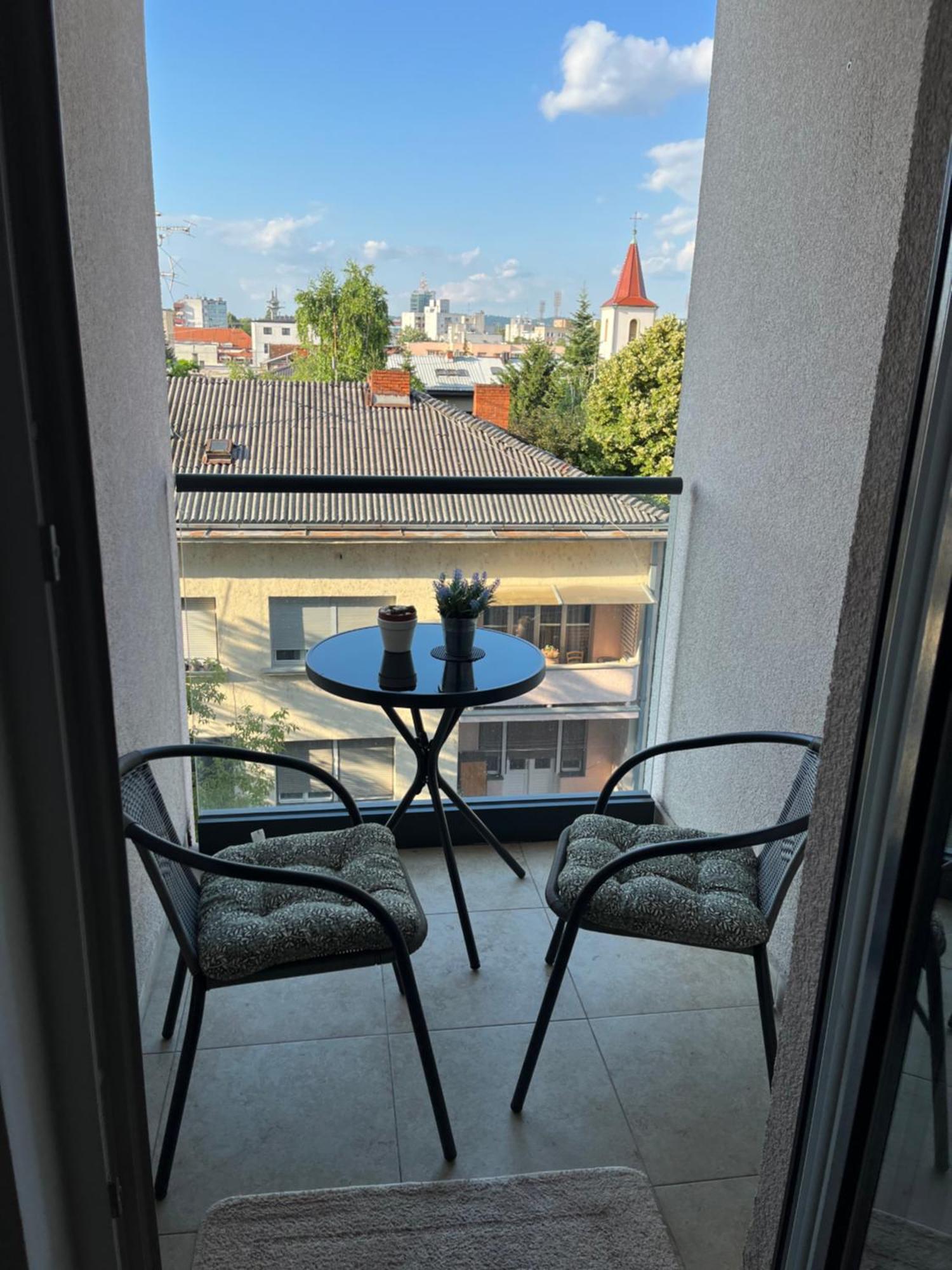 Apartmani Kastel Μπάνια Λούκα Εξωτερικό φωτογραφία