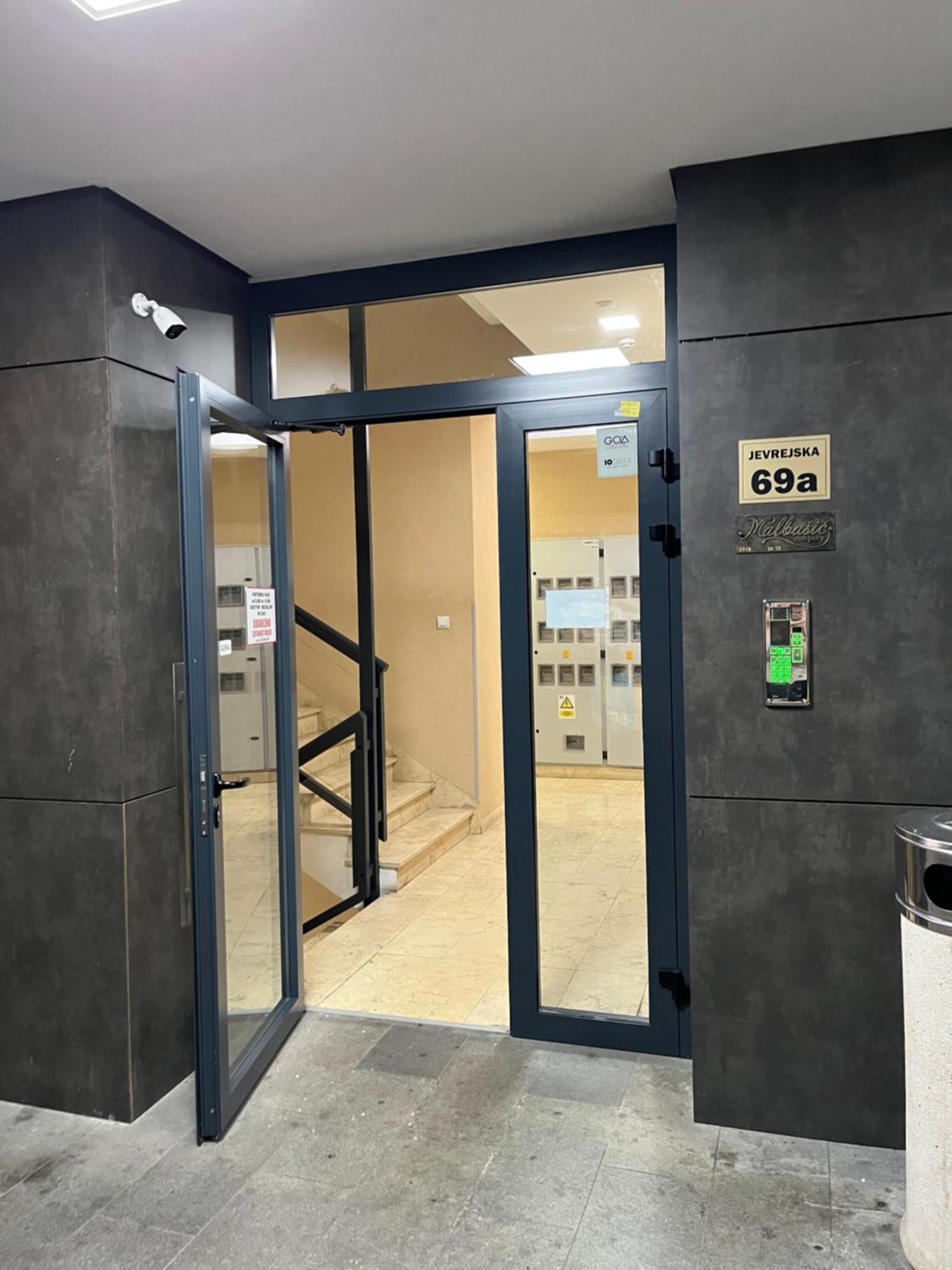 Apartmani Kastel Μπάνια Λούκα Εξωτερικό φωτογραφία